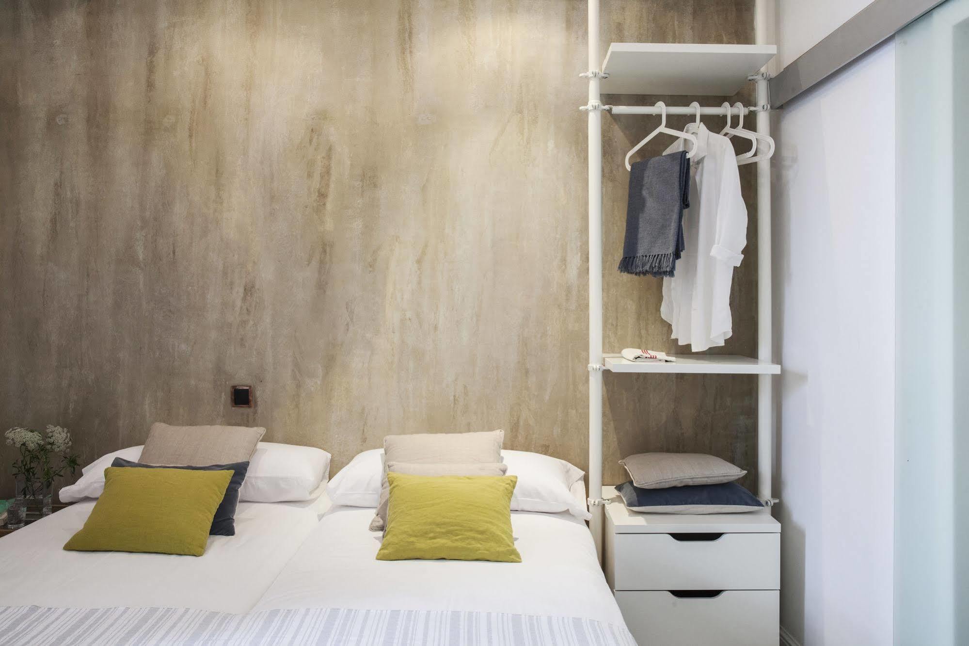 Ainb Born-dames Appartement